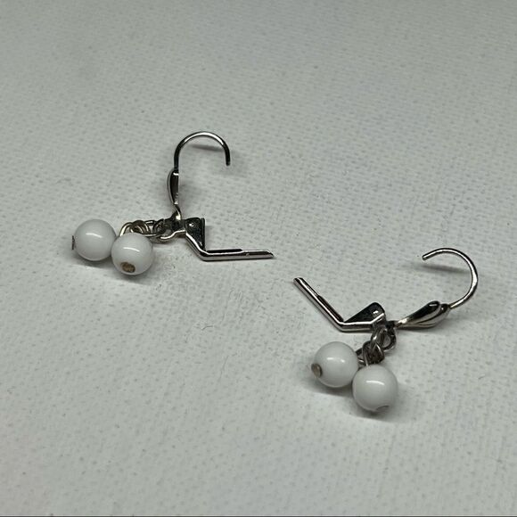 Vintage Silver Tone and White Beaded Drop Leverback Earrings - Picture 3 of 6